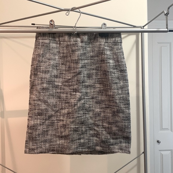 Wool knit pencil skirt from Banana Republic - Picture 1 of 2